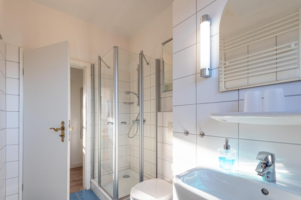 Apartment Haus Mittelstr Whg 3 Og Links *